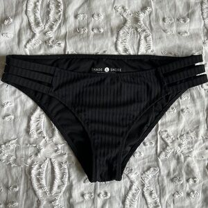 Shade & Shore Target Black Size S Cut Out Bikini Bottoms